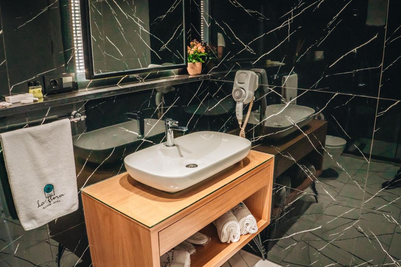 La Flora House Hotel Коджаэли Экстерьер фото