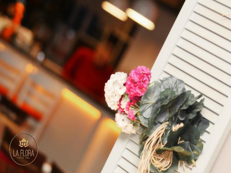 La Flora House Hotel Коджаэли Экстерьер фото