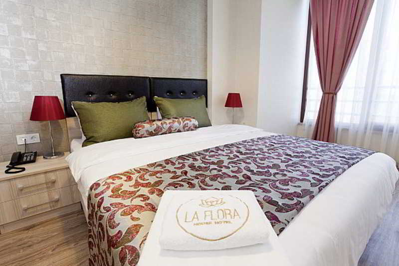 La Flora House Hotel Коджаэли Экстерьер фото